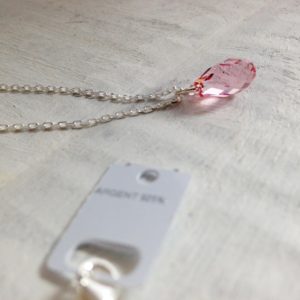 Petite briolette rose en cristal Swarovski et chaine argent
