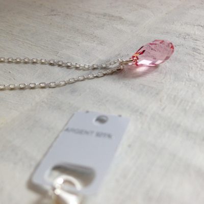 Petite briolette rose en cristal Swarovski et chaine argent