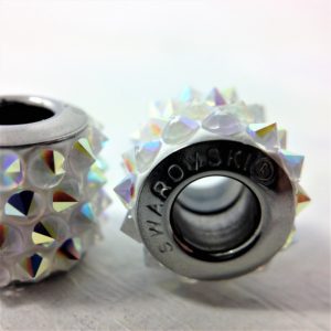 Charm Rock en métal rhodié et cristaux Swarovski Aurore Boréale