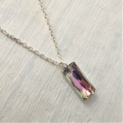Pendentif rectangle Queen cristal Swarovski sur chaine argent